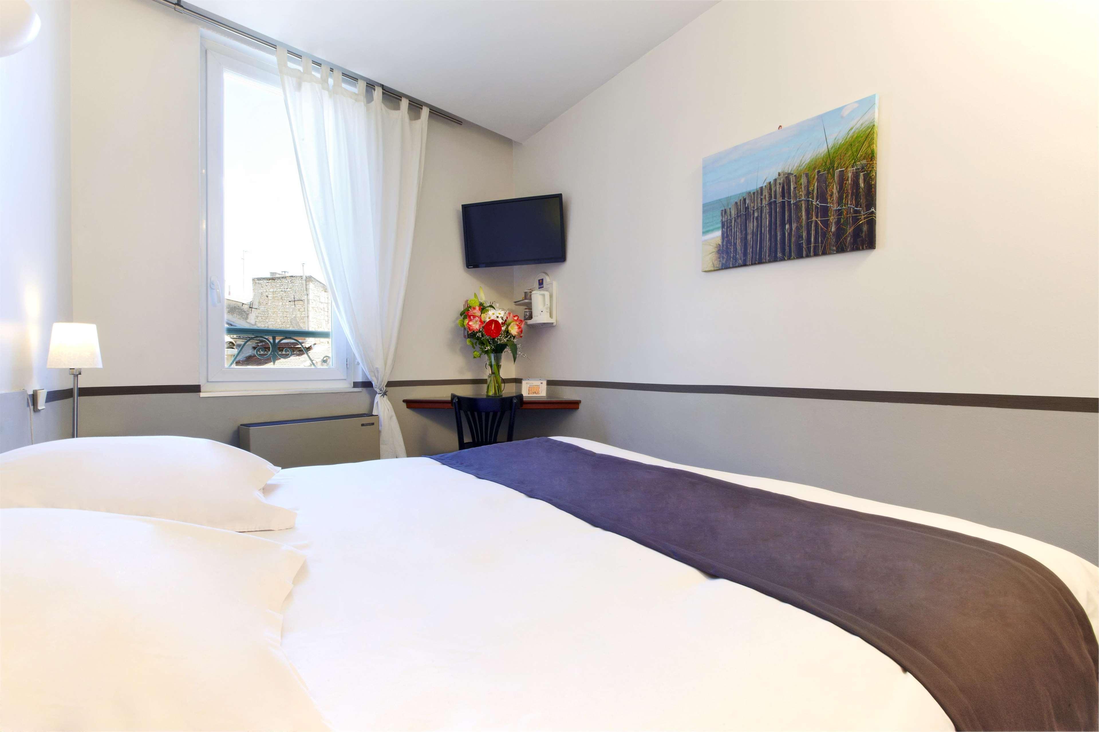 Kyriad Centre 3* Nîmes
